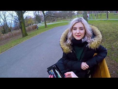 ❤️ Înghite sperma fierbinte a unui străin pentru bani - muie în parc de Eva Elfie ❤❌  at us ❌